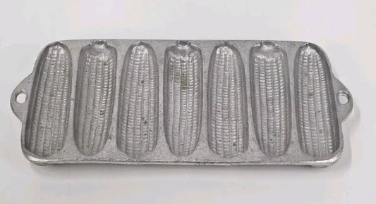 Vintage Cast Iron Cornbread Stick Pan 7 Corn Cob Ear Baking Mold