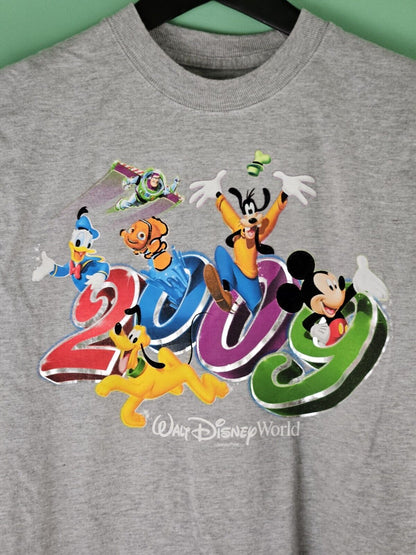 DISNEYLAND WALT DISNEY GRAPHIC TEE MICKEY MOUSE DONALD DUCK 2009 SIZE Small