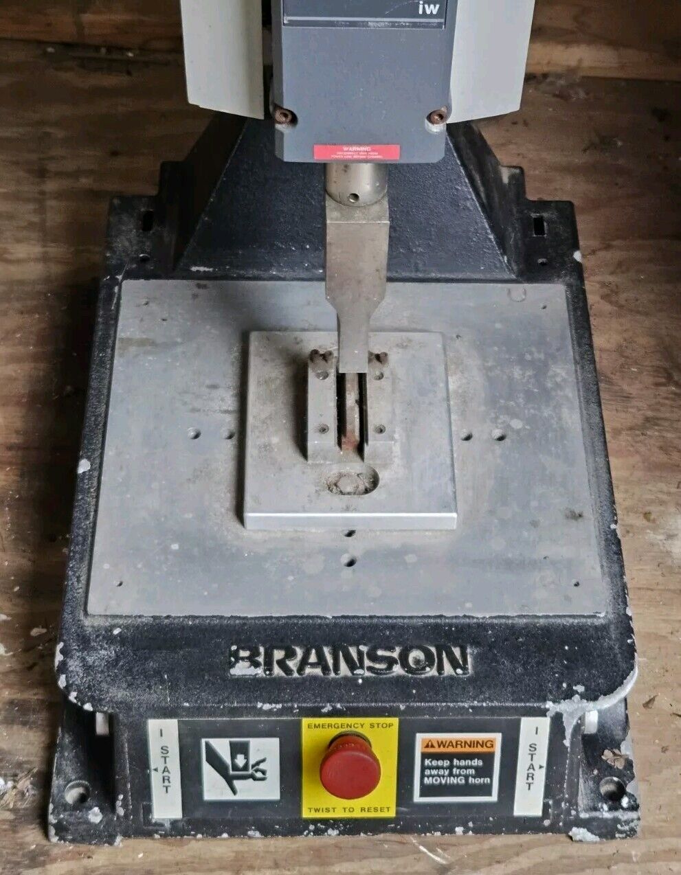 BRANSON 910IW ULTRASONIC PLASTIC WELDER