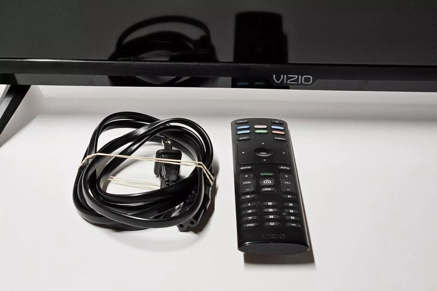 Vizio D24h-G9 24” Class Smartcast Smart LED TV w/Remote