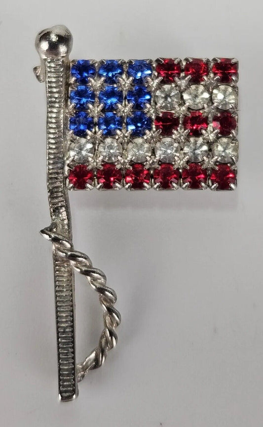 GRANDMA GRABE'S BEAUTIFUL VINTAGE RED WHITE BLUE RHINESTONE AMERICAN FLAG BROOCH