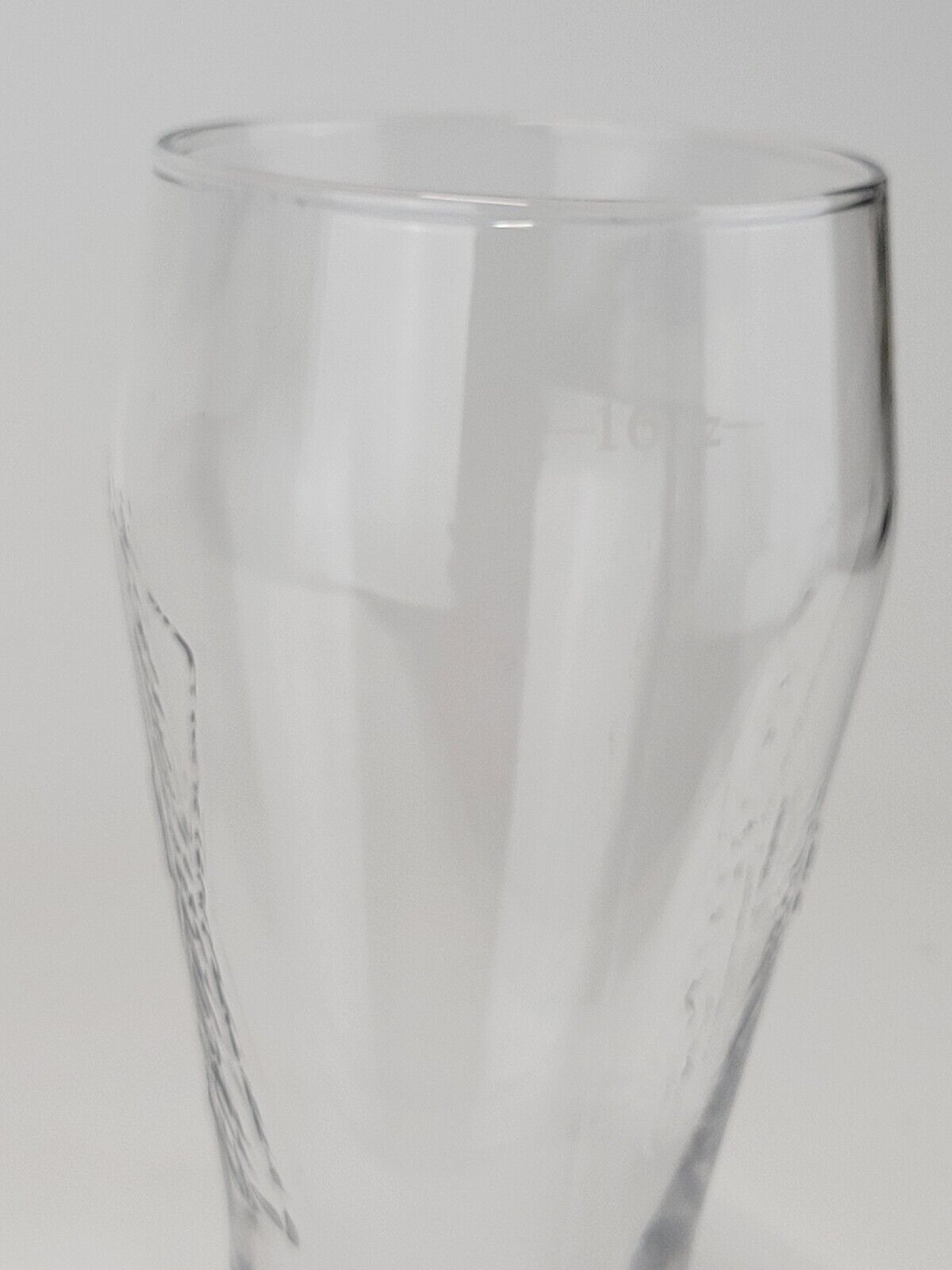 Budweiser 16oz Beer Pint Glass Clear 3D Embossed Logo Pilsner Bar Draft