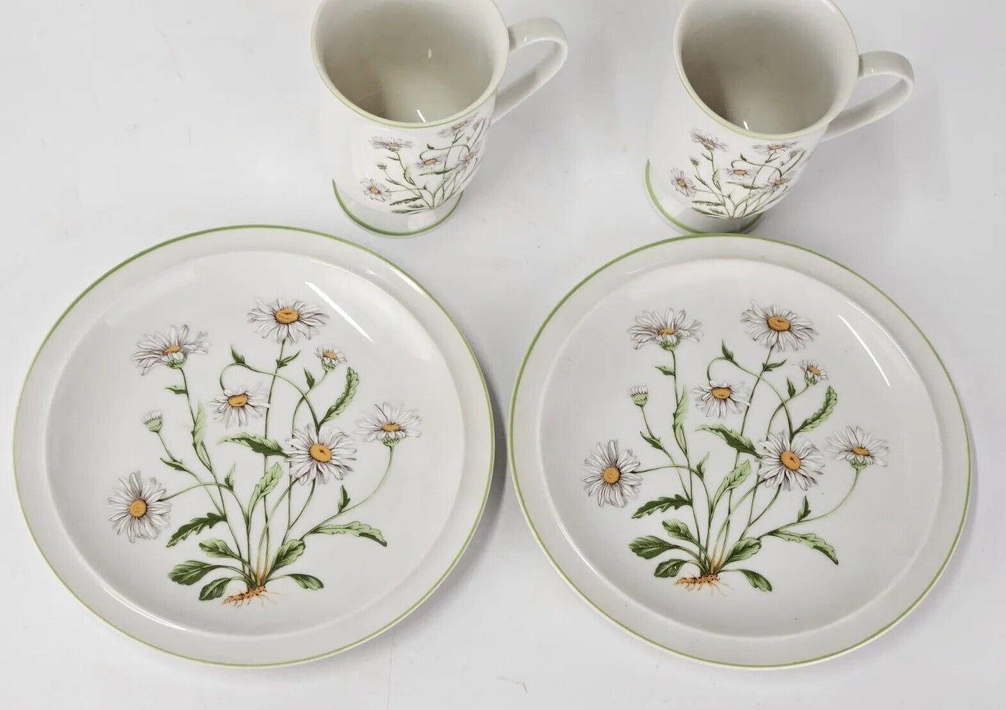 Vintage Royal Domino Collection Floral WILD DAISY PLATE and MUGS Japan Set Of 4