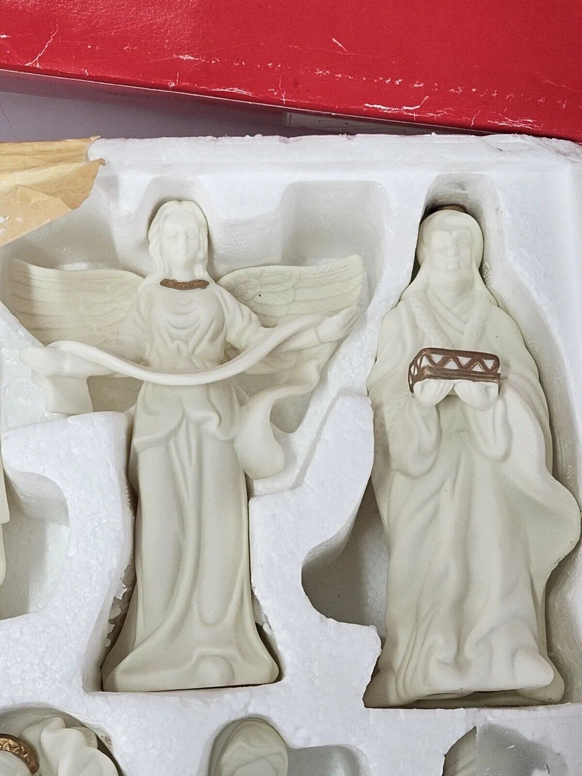 Holiday Home Accents 13 Piece Jade Porcelain Nativity Set Christmas Original Box