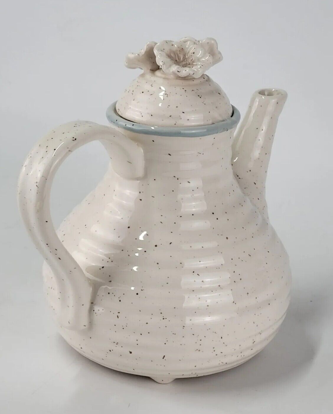 GRASSLANDS ROAD CREAM SPECKLED WITH BLUE RIM POTTERY THROWN TEAPOT